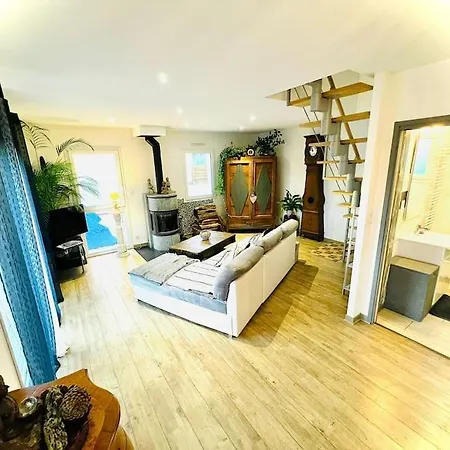 Maison Neuve A 10 Minutes De La فيلة